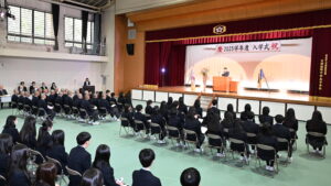 《中学・高校1年生》2025年度 入学式を挙行しました