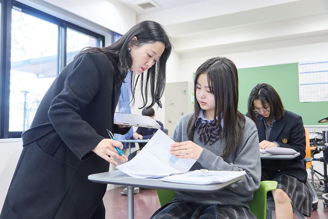 ネイティブ教員による韓国語授業