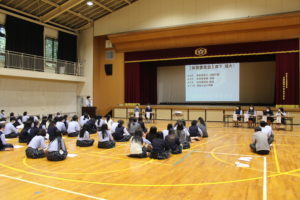 《전교생》 학생회 전기 총회가 열렸습니다